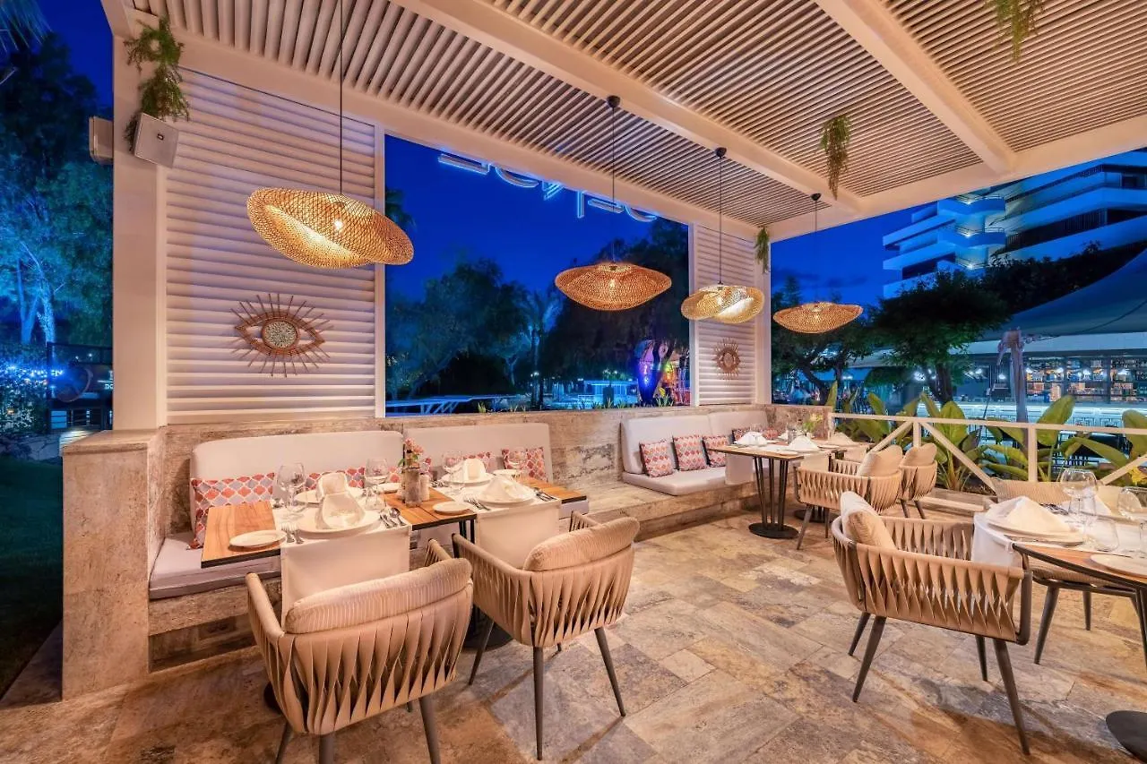 Hotel Rixos Downtown Antalya - The Land Of Legends Access